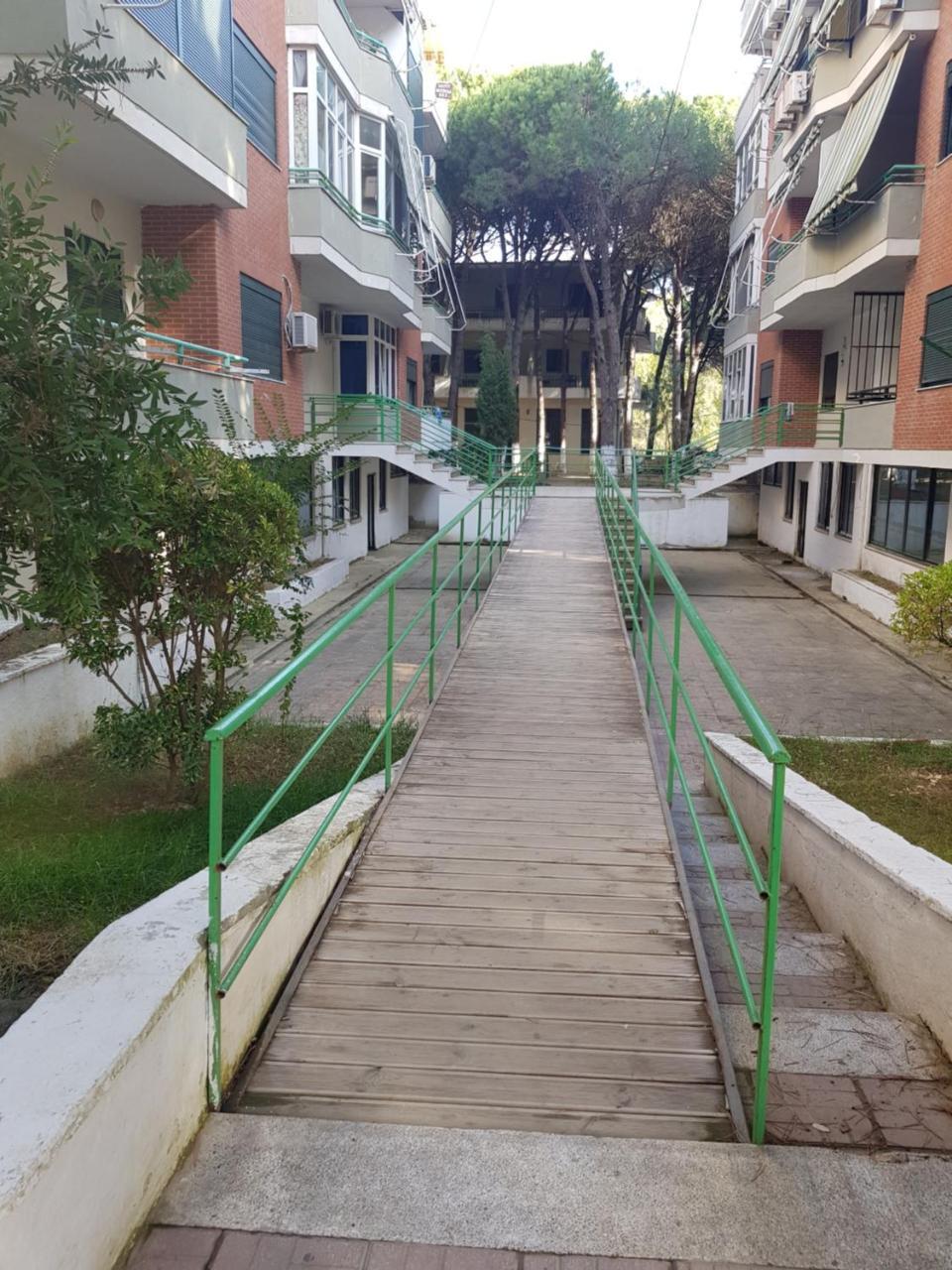 Holiday Family Apartment Golem  Dış mekan fotoğraf